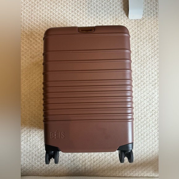 BNWT BEIS The Carry-On Roller Suitcase in Maple - Picture 2 of 3